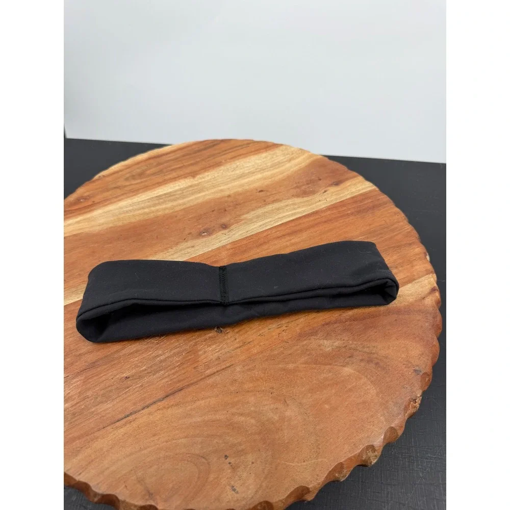 Lululemon Fly Away Tamer Headband Women OS Black Luxtreme Yoga Gym Workout